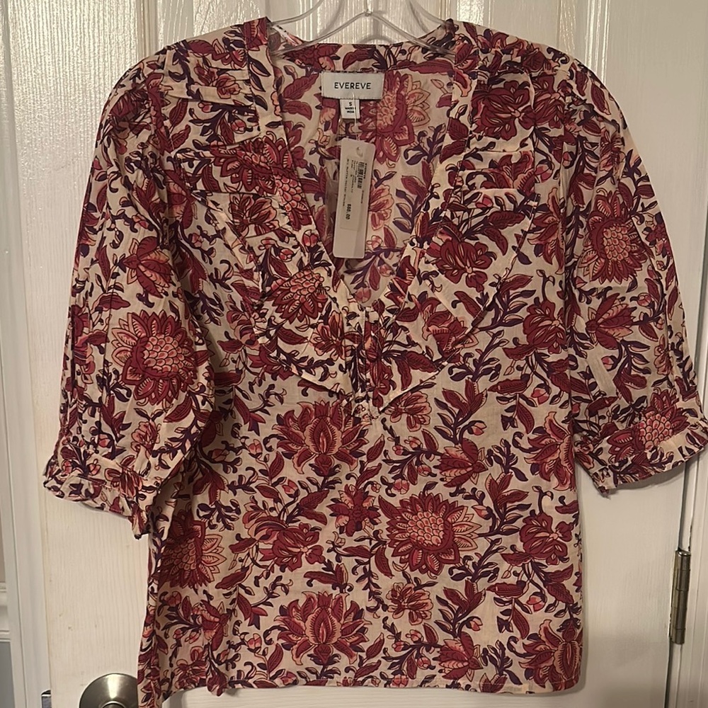 Evereve NWT Ari Ruffle Collar V neck Blouse